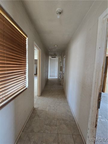 1417 S Canelo Road, Golden Valley, AZ 86413