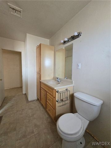 1417 S Canelo Road, Golden Valley, AZ 86413