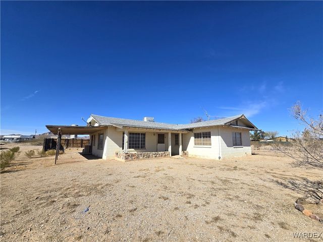 1417 S Canelo Road, Golden Valley, AZ 86413