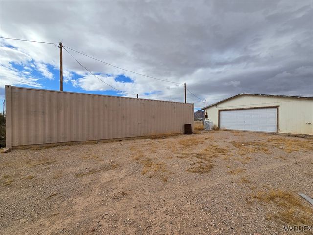 1417 S Canelo Road, Golden Valley, AZ 86413