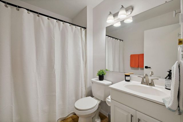 5304 Harvest LN, Austin, TX 78745