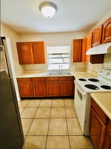 10011 N 23RD STREET, Tampa, FL 33612