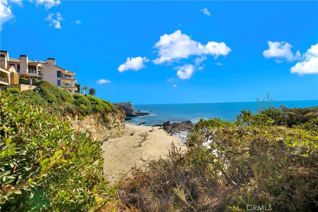 31561 Table Rock Dr. 213, Laguna Beach, CA 92651