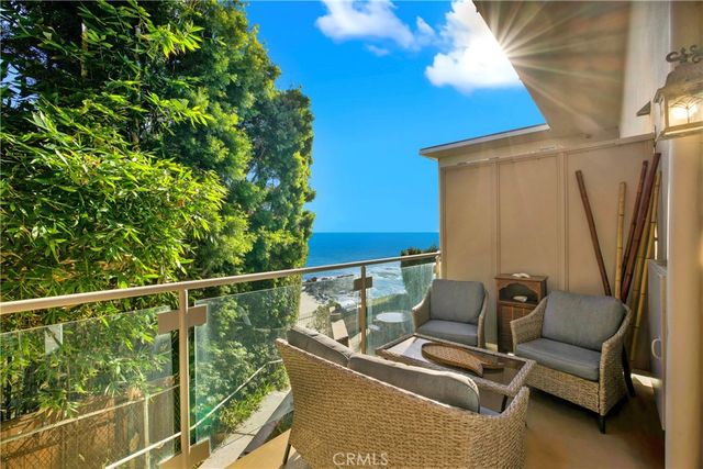 31561 Table Rock Dr. 213, Laguna Beach, CA 92651