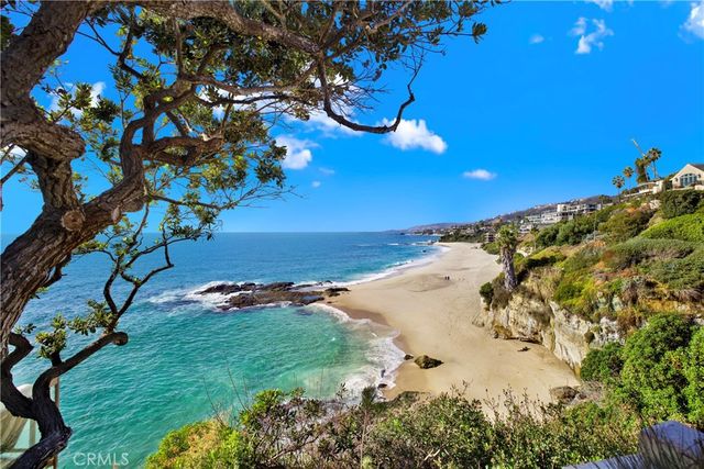 31561 Table Rock Dr. 213, Laguna Beach, CA 92651