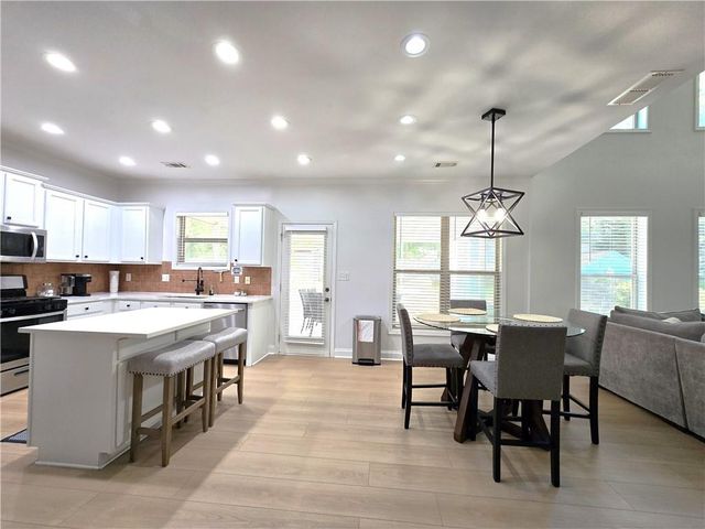 379 Peachstone Way, Lawrenceville, GA 30043