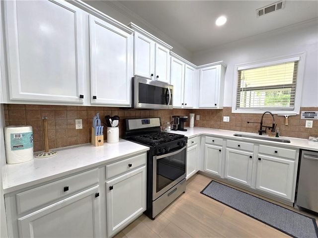 379 Peachstone Way, Lawrenceville, GA 30043