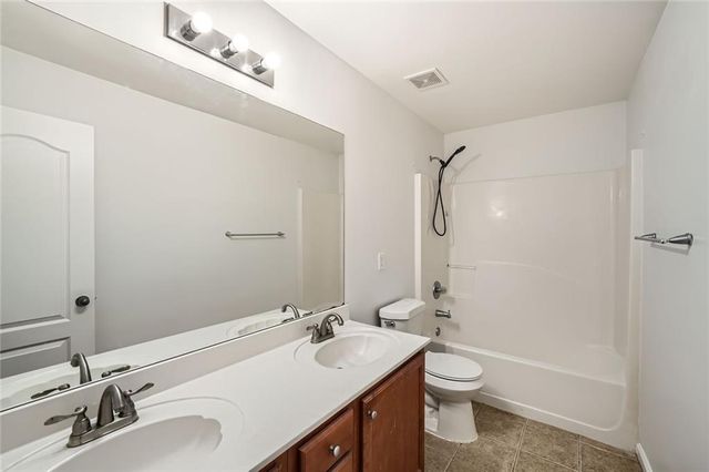 379 Peachstone Way, Lawrenceville, GA 30043