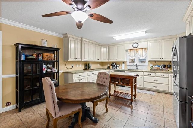 11 Paige Street, Cartersville, GA 30121