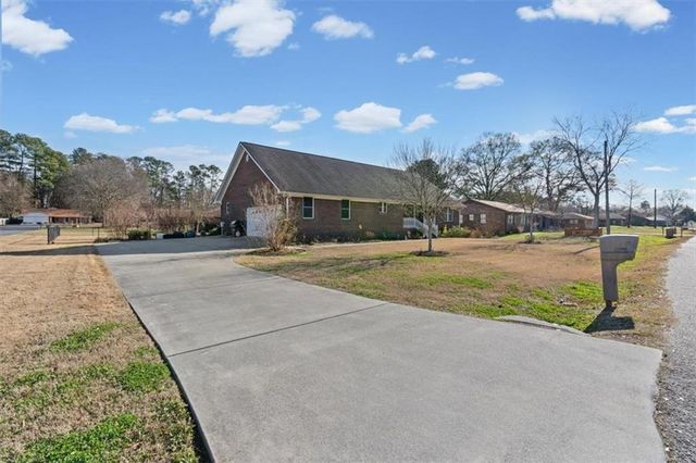 11 Paige Street, Cartersville, GA 30121