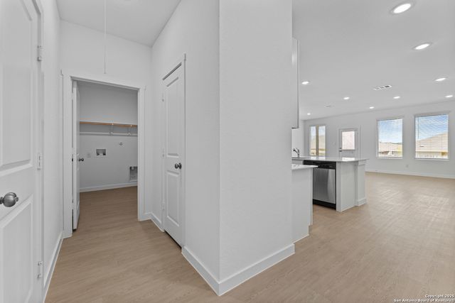 31952 Ambrose St, Bulverde, TX 78163