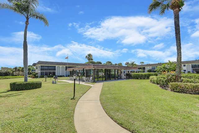 755 Saturn Street E204, Jupiter, FL 33477