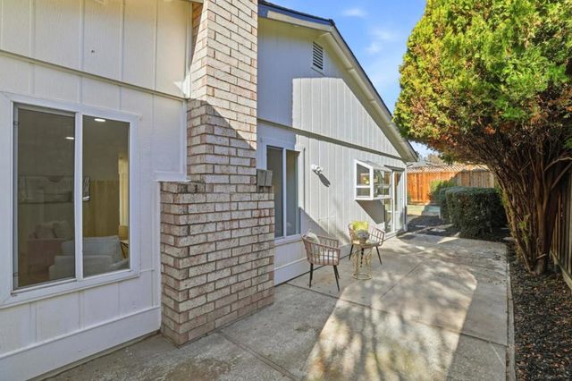 7085 Via Pacifica, San Jose, CA 95139