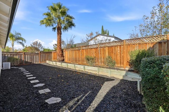 7085 Via Pacifica, San Jose, CA 95139