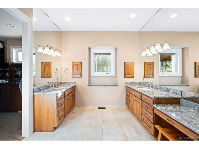 4491 Shoshone Dr, Larkspur, CO 80118