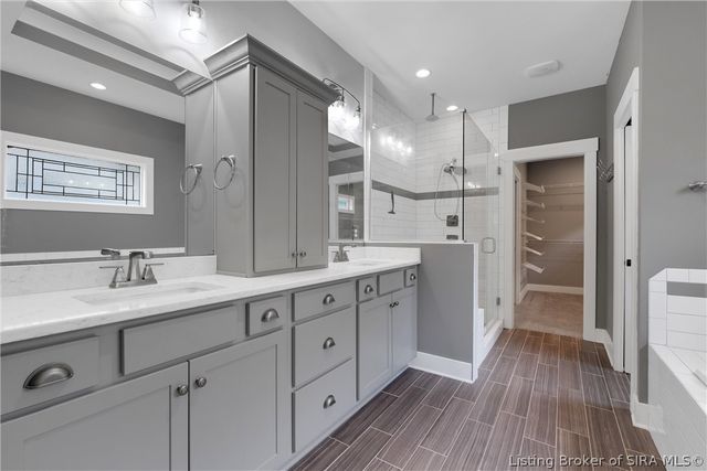 6325 Cliff Drive, Jeffersonville, IN 47130