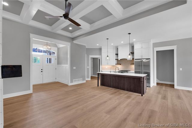 6325 Cliff Drive, Jeffersonville, IN 47130