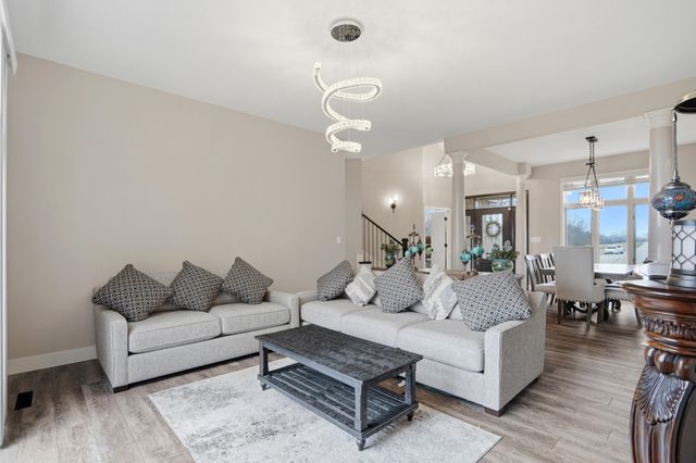 1740 W RIVER BLUFF CT, Columbia, MO 65201