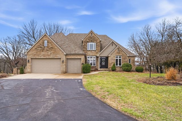 1740 W RIVER BLUFF CT, Columbia, MO 65201