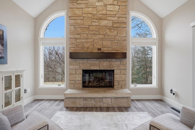 1740 W RIVER BLUFF CT, Columbia, MO 65201