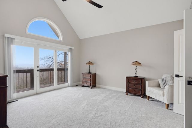 1740 W RIVER BLUFF CT, Columbia, MO 65201