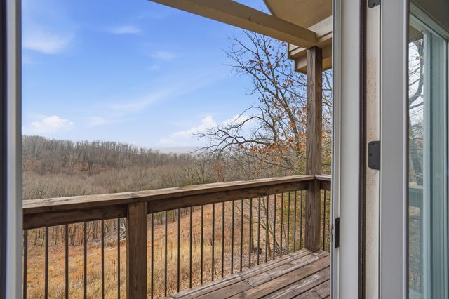 1740 W RIVER BLUFF CT, Columbia, MO 65201