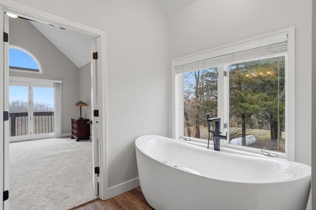 1740 W RIVER BLUFF CT, Columbia, MO 65201