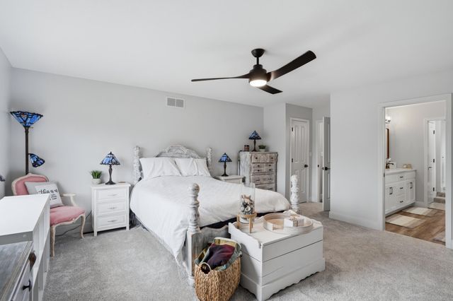 1740 W RIVER BLUFF CT, Columbia, MO 65201