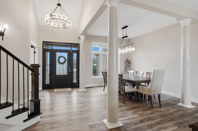 1740 W RIVER BLUFF CT, Columbia, MO 65201