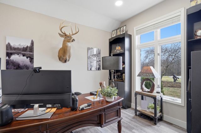 1740 W RIVER BLUFF CT, Columbia, MO 65201