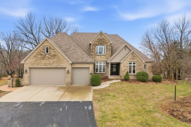 1740 W RIVER BLUFF CT, Columbia, MO 65201