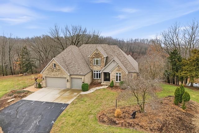 1740 W RIVER BLUFF CT, Columbia, MO 65201