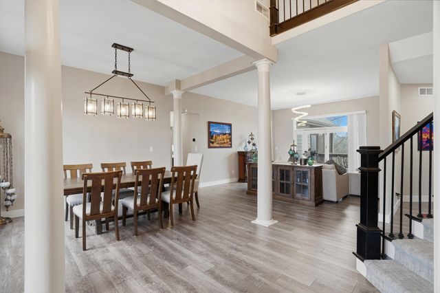 1740 W RIVER BLUFF CT, Columbia, MO 65201