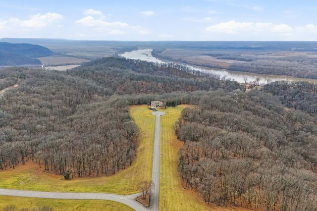 1740 W RIVER BLUFF CT, Columbia, MO 65201