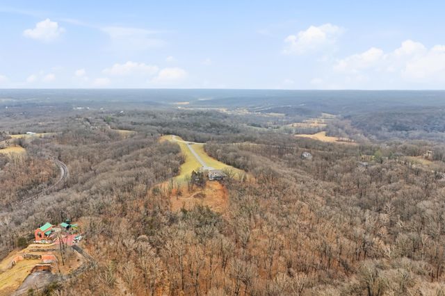 1740 W RIVER BLUFF CT, Columbia, MO 65201