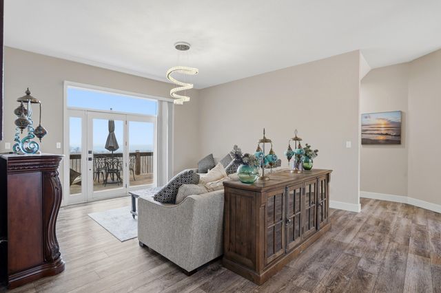 1740 W RIVER BLUFF CT, Columbia, MO 65201