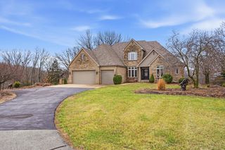 1740 W RIVER BLUFF CT, Columbia, MO 65201