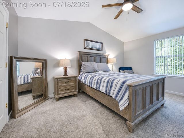 30 Pine Tree Ridge Drive 2, Waterford Charter Township, MI 48327