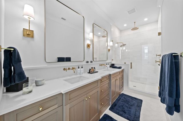 321 12TH AVENUE NE, St Petersburg, FL 33701