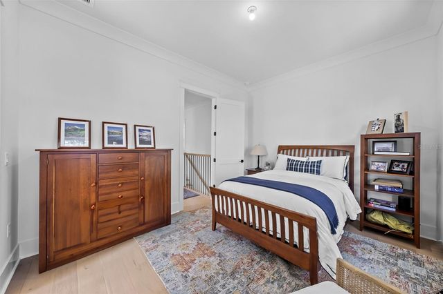 321 12TH AVENUE NE, St Petersburg, FL 33701