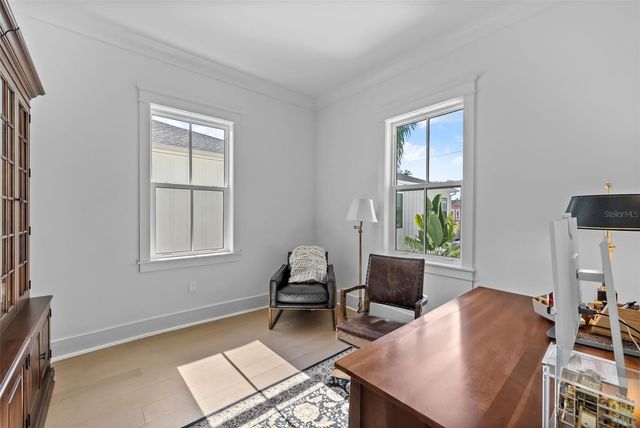 321 12TH AVENUE NE, St Petersburg, FL 33701