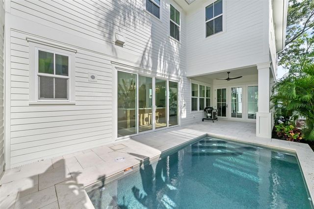 321 12TH AVENUE NE, St Petersburg, FL 33701