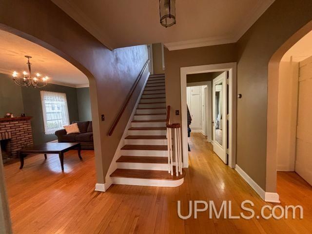 804 S 13th Street, Escanaba, MI 49829