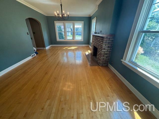 804 S 13th Street, Escanaba, MI 49829