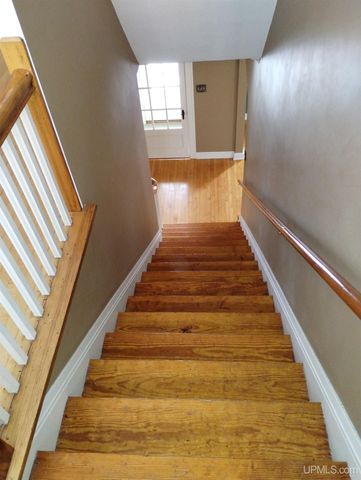 804 S 13th Street, Escanaba, MI 49829