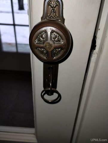 804 S 13th Street, Escanaba, MI 49829