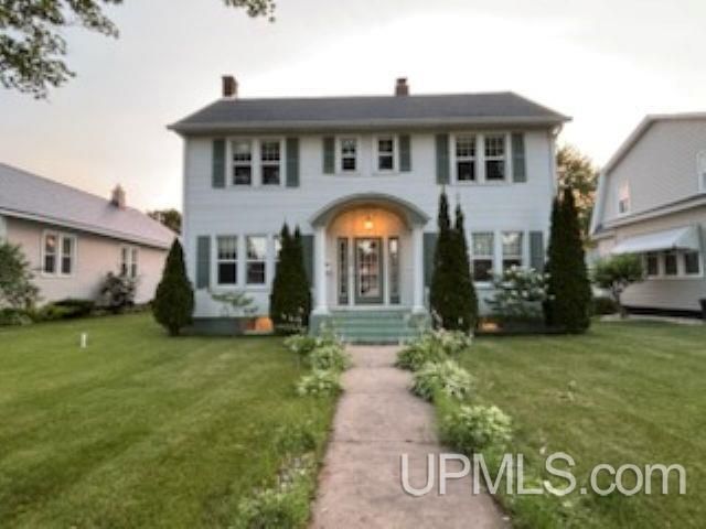 804 S 13th Street, Escanaba, MI 49829