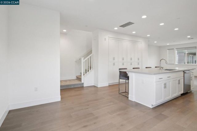 257 Bolt Ct, Hayward, CA 94544