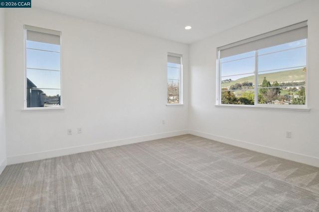 257 Bolt Ct, Hayward, CA 94544