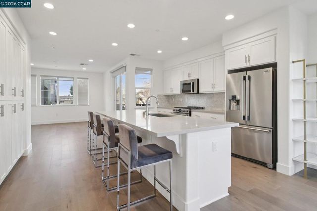 257 Bolt Ct, Hayward, CA 94544